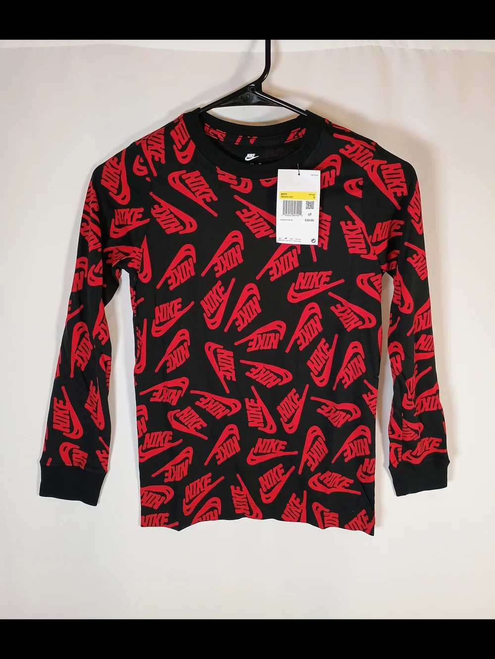 Nike Boys S Black/Red Long Sleeve Crew Neck Logo Graphic T-Shirt DM3441-010 NWT